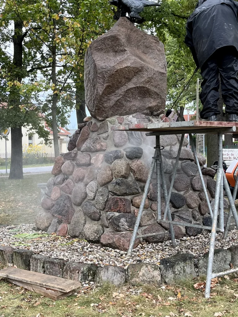 Reinigung von Denkmälern und Statuen