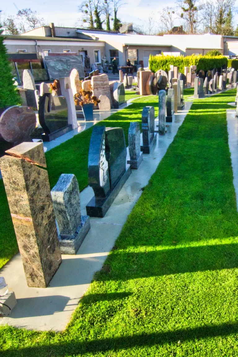 Grabsteine in der Ausstellung