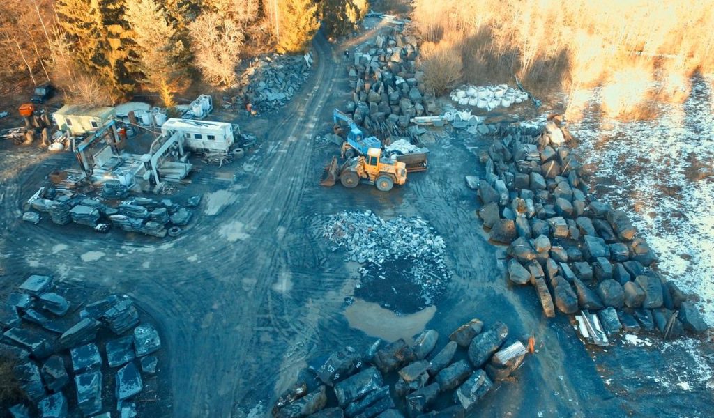 Block- und Trancenlager Bernhardt Naturstein