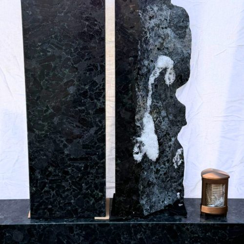 Entstehung Urnengrabanlage Wolga Blue Granit