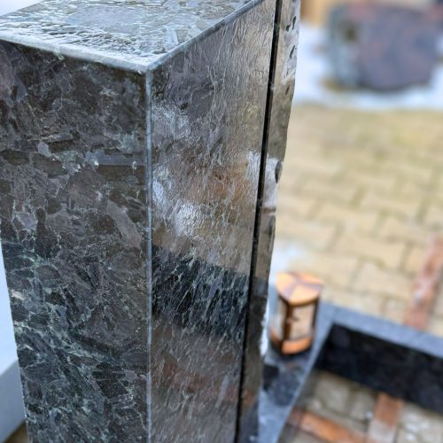 Entstehung Urnengrabanlage Wolga Blue Granit