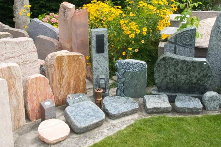 Grasteinausstellung Naturstein Grobe Zossen