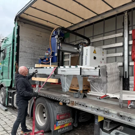 Neue Ablenksäge von Burkhard & Löffler