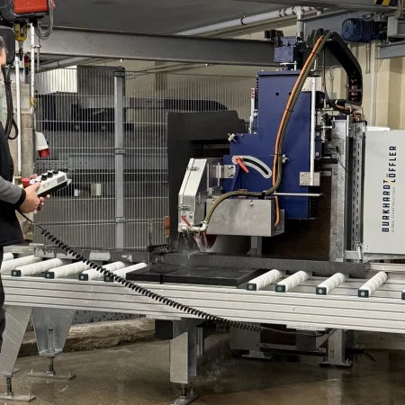 Neue Ablenksäge von Burkhard & Löffler