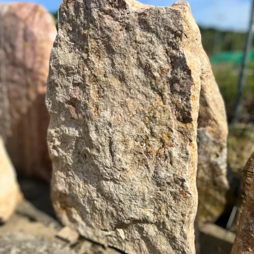 Rosenquarz als Grabstein